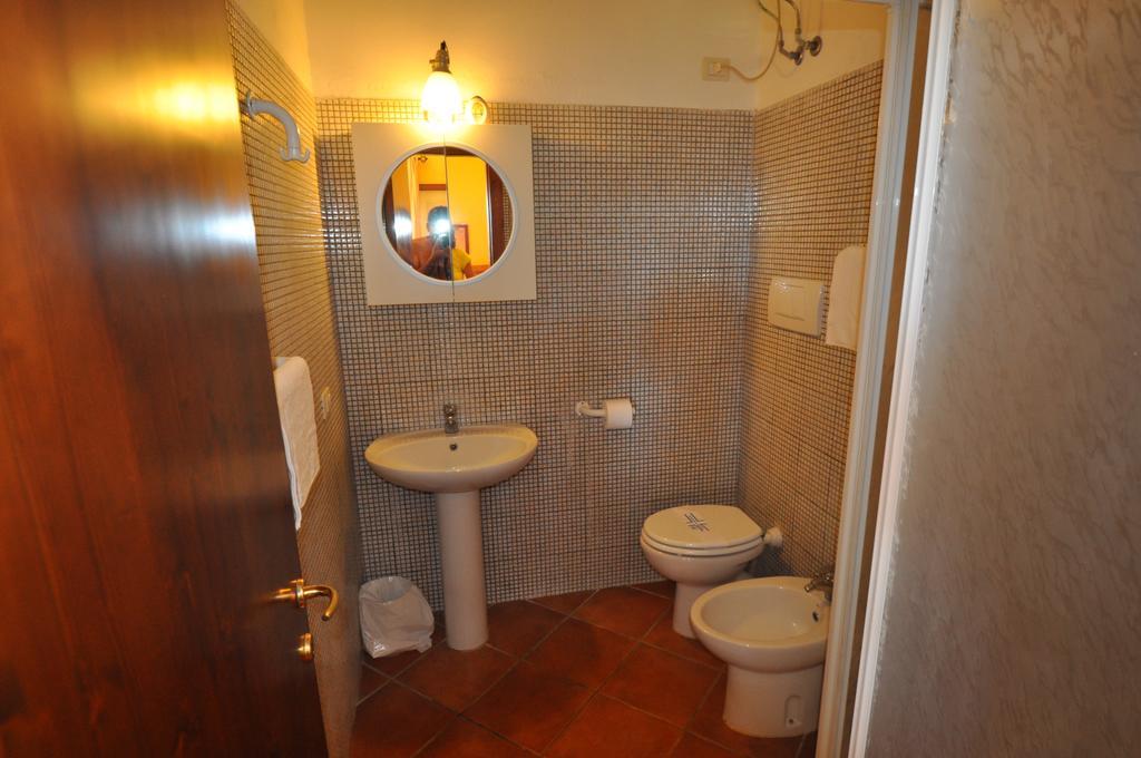 Agriturismo Il Cerrosughero Villa Scarlino Værelse billede